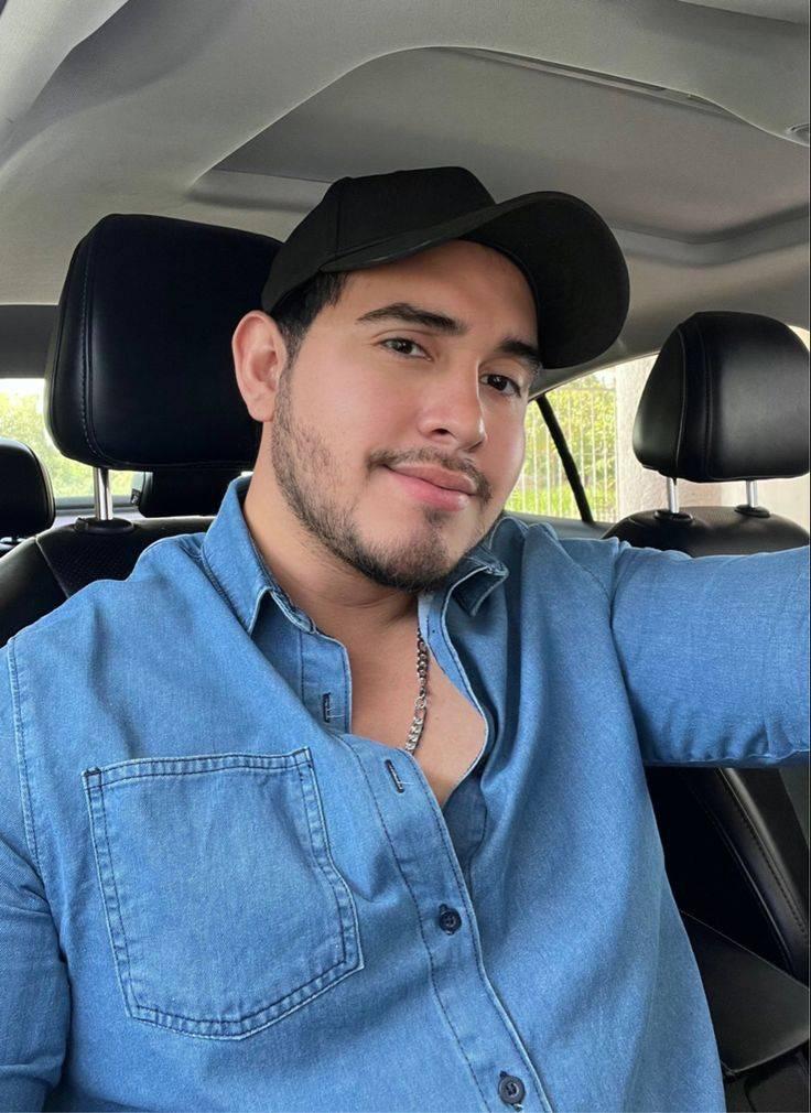 <em>Luis</em>